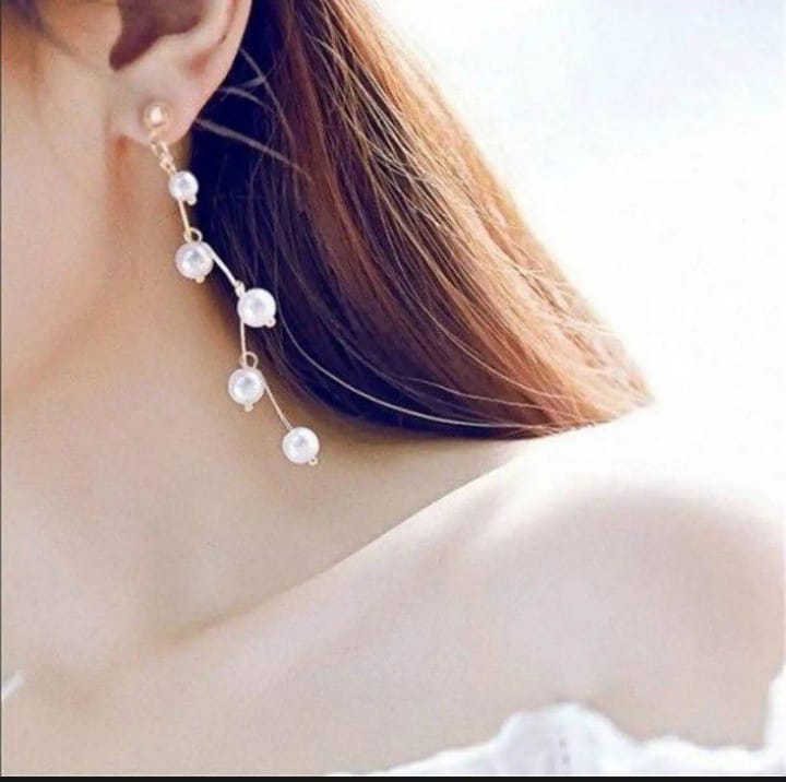 Zig Zag White Choker Necklace with Matching Earrings and Dori Back