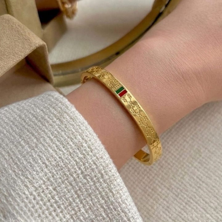 Korean fashion jewelry bangle for everyday outfits