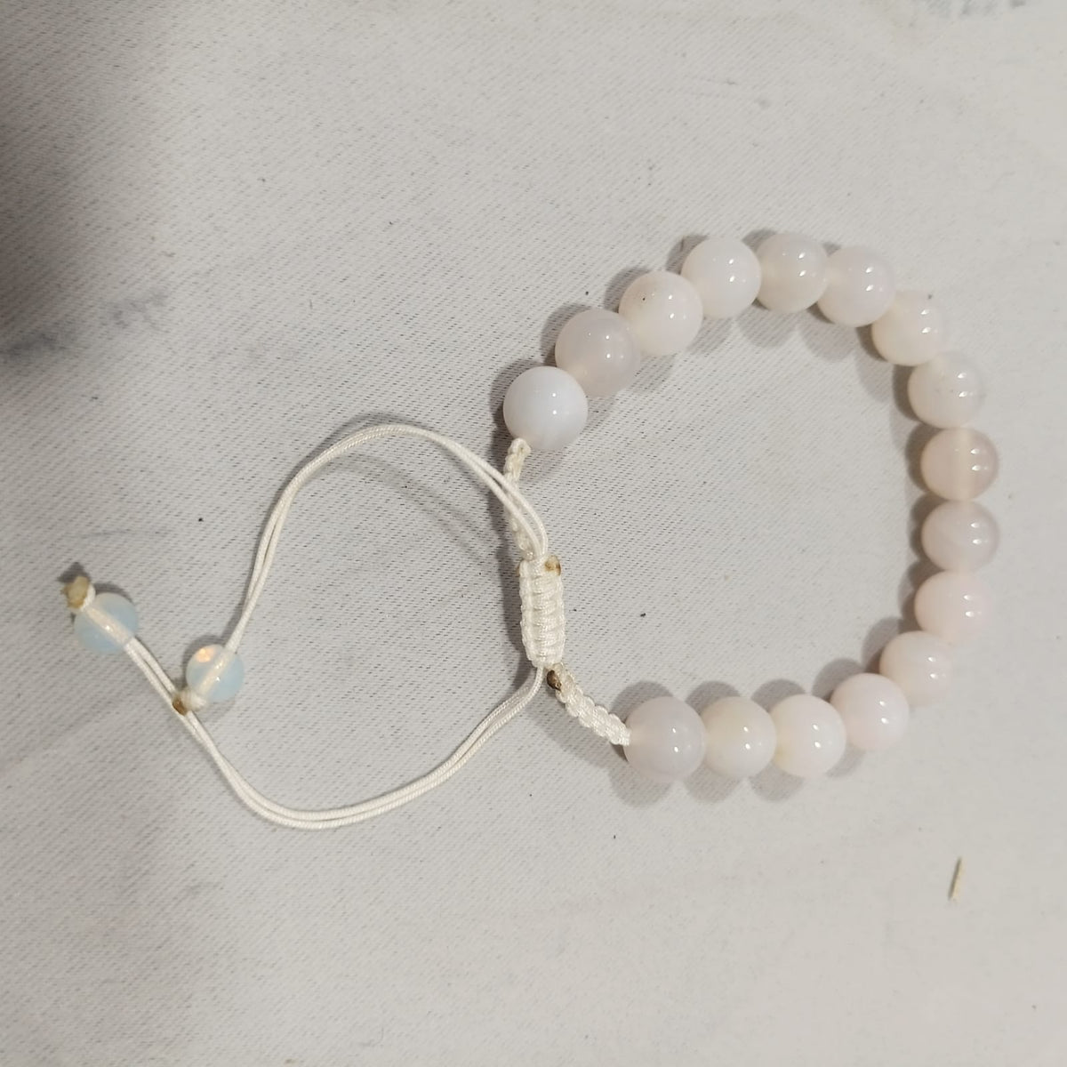 Elegant adjustable Aqeeq gemstone bracelet for men and women
